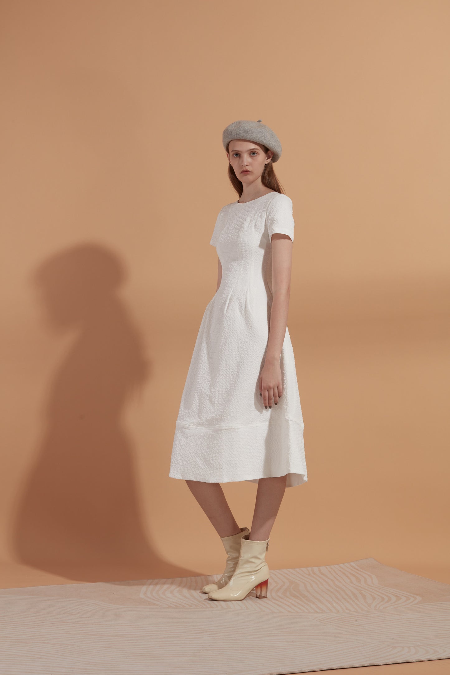 Midi dress in white