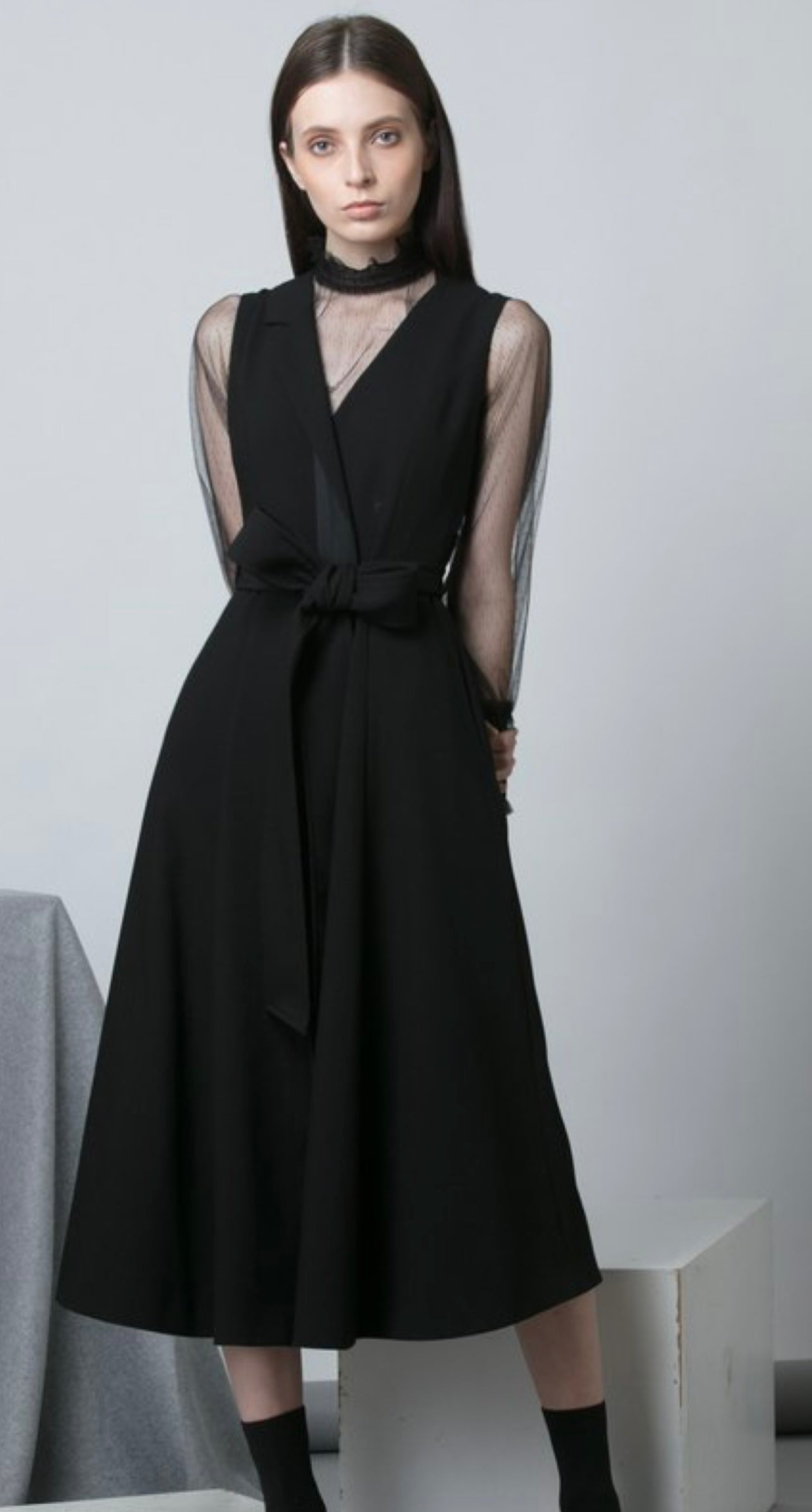 Mesh top with vest dress (Black)